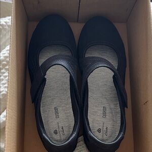 Clarks Women's Black Mary Jane Flats